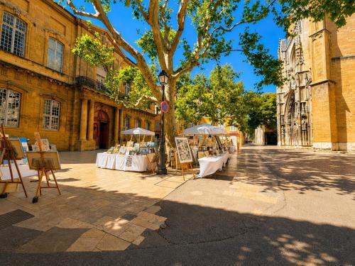 Aix-en-Provence, Maison provençale au calme de la campagne avec Spa et Clim