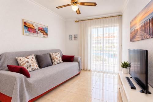 Los Cristianos apartamento con Terraza Piscina WIFI