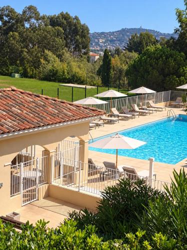 Appartement Les Eucalyptus dans domaine privé à Cannes