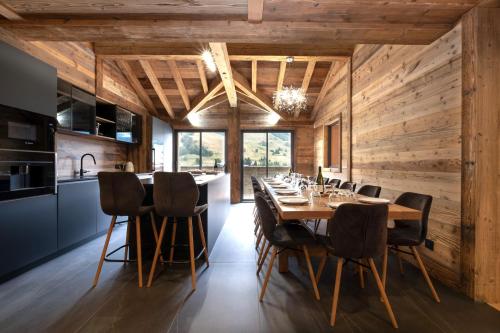Luxury Chalet - 15 personnes - Piscine & Sauna