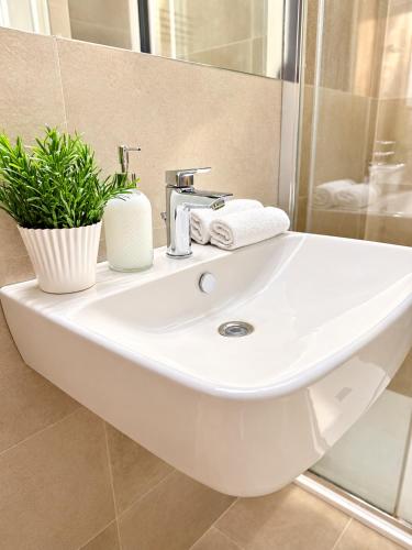 LURO Apartments - Porta Ticinese N2