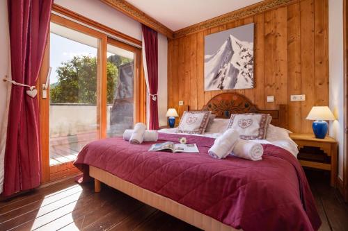 Le Cristal MB1 Mont-Blanc View, Pool, Private Sauna & Parking - Happy Rentals