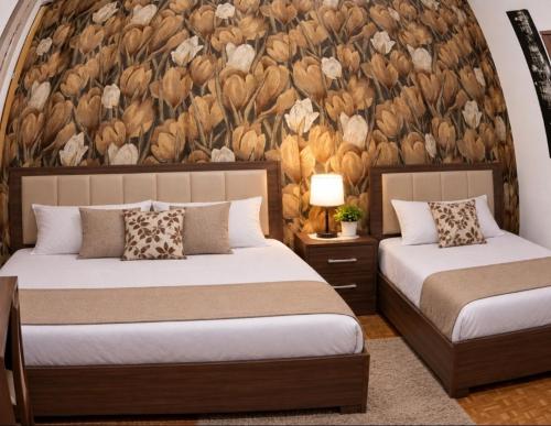 Central Geneva Rooms 2- 3 guests