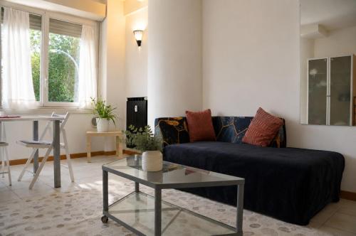 Bright Flat near Termini & Colosseum - Parking included