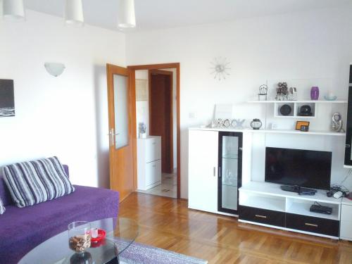 Rose Garden Apartment