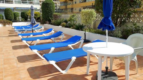 mucahome2 - piscina - playa a 200m