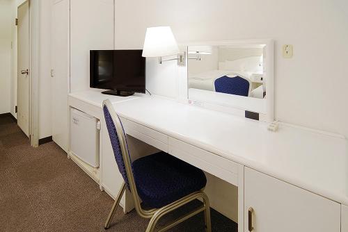 Leo Plaza Hotel
