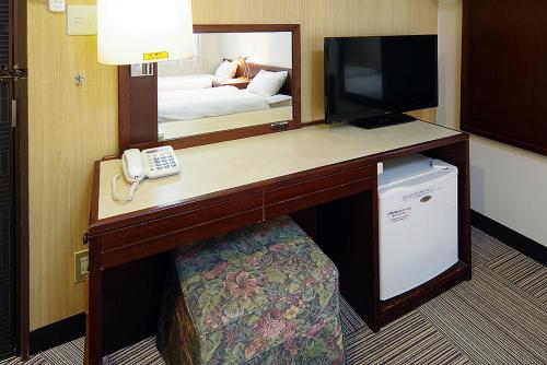 Leo Plaza Hotel