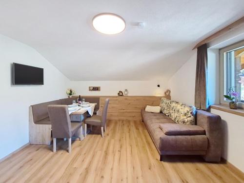 Apartment Edelweiß by Interhome