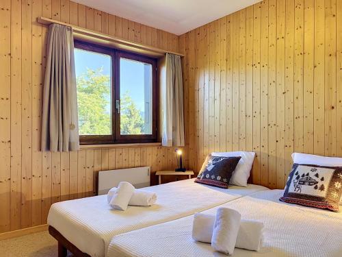 Apartment Les Naines Brunes by Interhome
