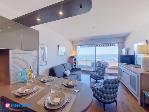 Apartment Les Caravelles by Interhome
