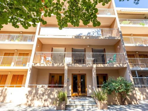 Apartment Les Roches Fleuries-2 by Interhome