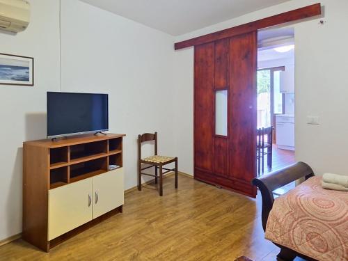 Apartment Valentina by Interhome