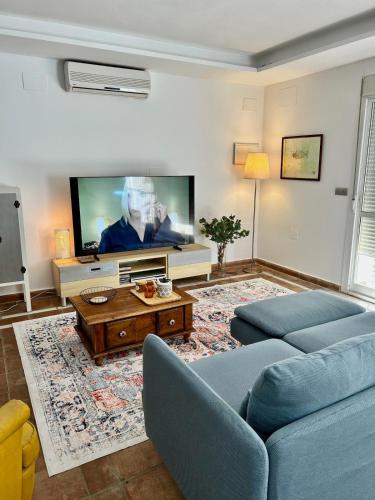 Sea-View Luxury Loft with Private Garden