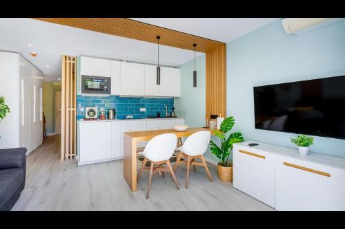 Ocean Oasis Albufeira with Pool by LovelyStay