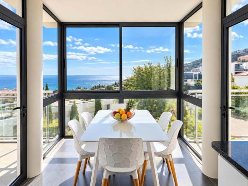 Atlantic Pearl Apartment Sea View Family Retreat in Canico