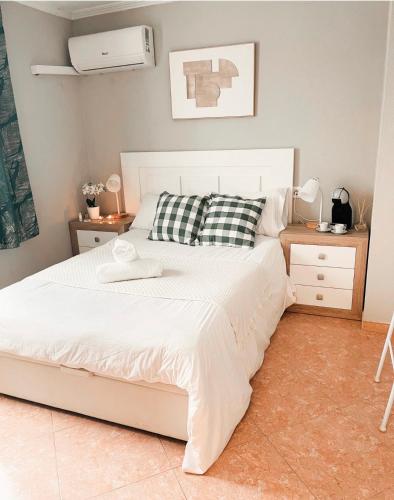 Room in Alicante with shared terrace 8 Agost