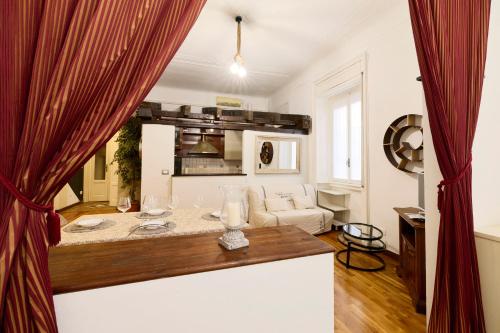 Elegant historic apartment in Città Studi