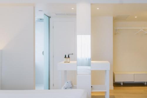 Pol & Grace Hotel