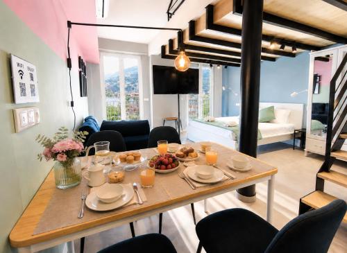 Social Lodge Happiness Studios