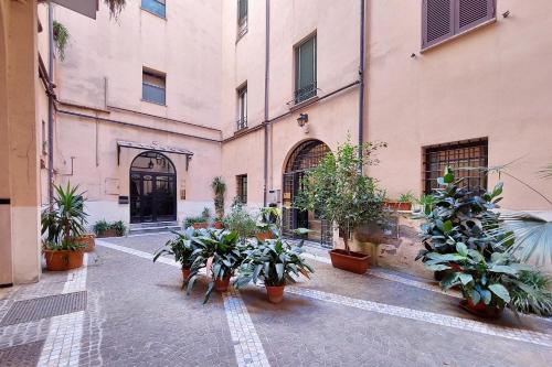Central Family House near Colosseum Rome