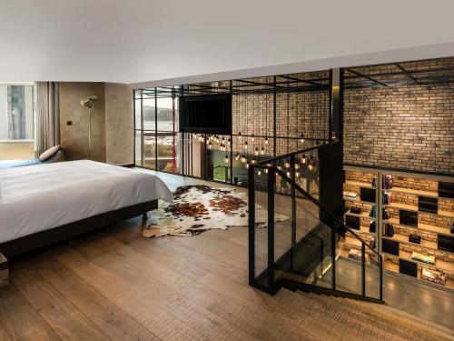 Signature Two Bedroom Loft