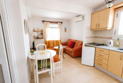 Estepona - Villacana apartamento con solarium privado PI22