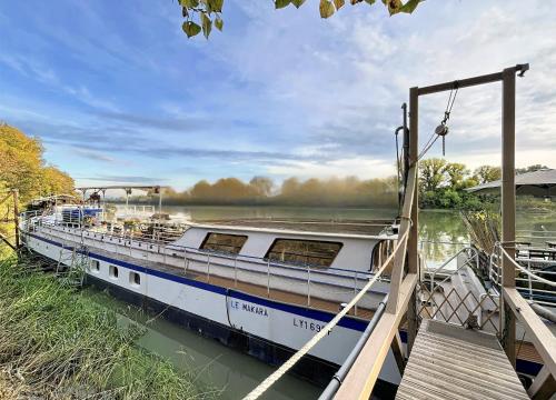 Péniche Le Makara