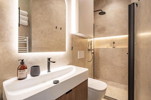 Chic Renovated apartment, Heart of Paris