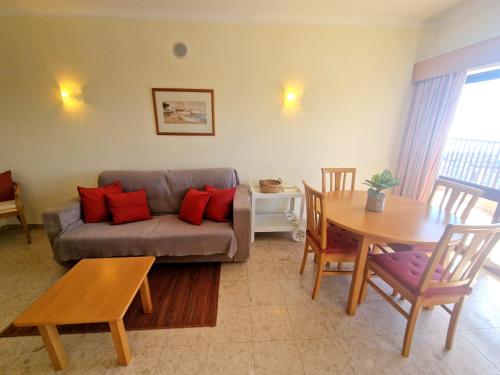 Golden Sea - Stunning View-Big Balcony-2 Bedrooms