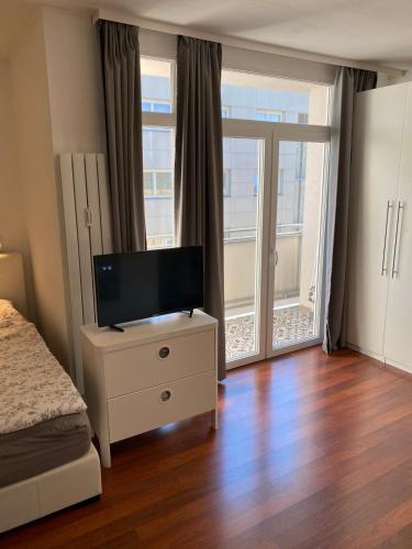 Charming City Apartment Salm 15