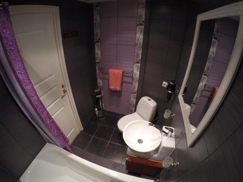 Ванная комната в Just Apartments