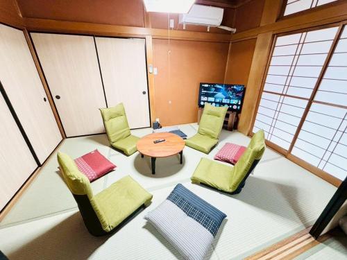Tokyo Nishiarai daishi nishi Station 5 min Max12ppl