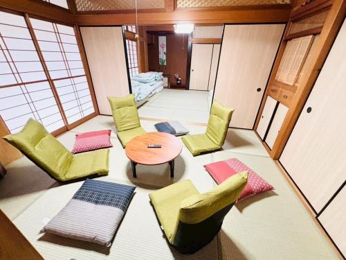 Tokyo Nishiarai daishi nishi Station 5 min Max12ppl