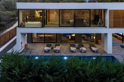 La Fortuna Villa - Award Winning Luxury Villa Close to Corfu Town