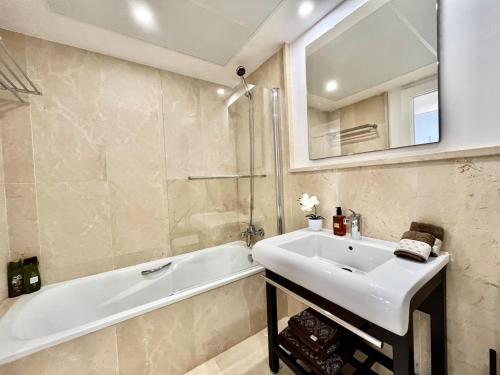 Luxury Retreat Panoramic Views Los Flamingos