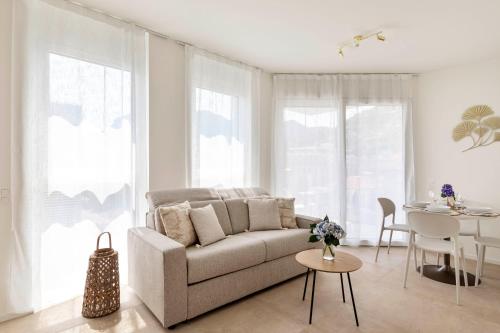Regalia Suites - Free Parking