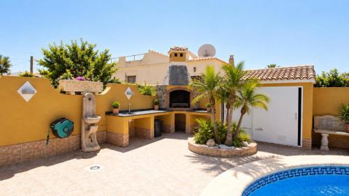 Agradable villa con piscina