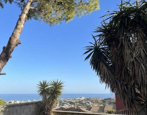 Sea-View Luxury Loft with Private Garden