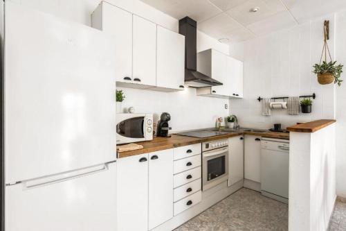 WELCS APARTAMENTO 459 EMP con Piscina frente al Ma