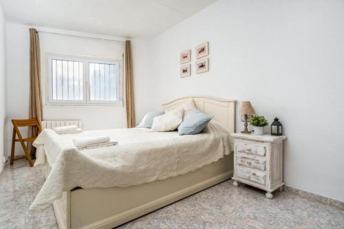 WELCS APARTAMENTO 459 EMP con Piscina frente al Ma