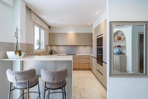 11 GRIMP - Stunning 8-bedroom villa pool and private tennis