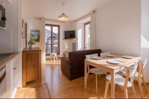 Charming flat right in the city centre