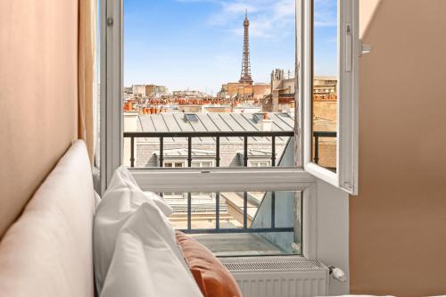 Appartement de luxe sous les toits Tour Eiffel - 1BDR-4P