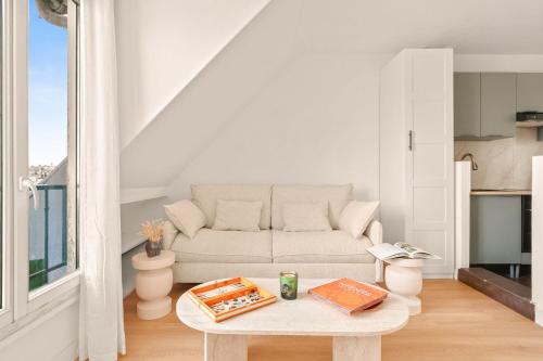 Appartement de luxe sous les toits Tour Eiffel - 1BDR-4P