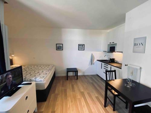 Charming City Apartment Salm 16