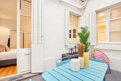 Charming Apartment Champs Elysees Montaigne