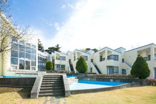 Bazén v ubytování Sundance Resort Izukogen ANNEX nebo v jeho okolí