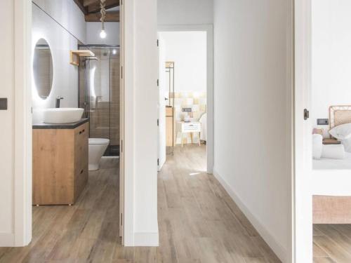 Apartamentos Granadal by Imperial Home