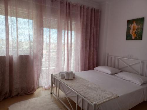 Aphrodite Mythic Stay